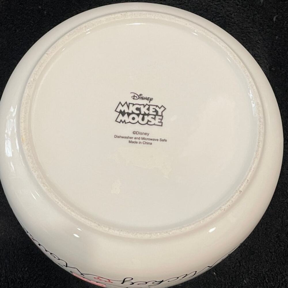 Disney Mickey Mouse Large Black/Red/White Bowl - Picture 4 of 4